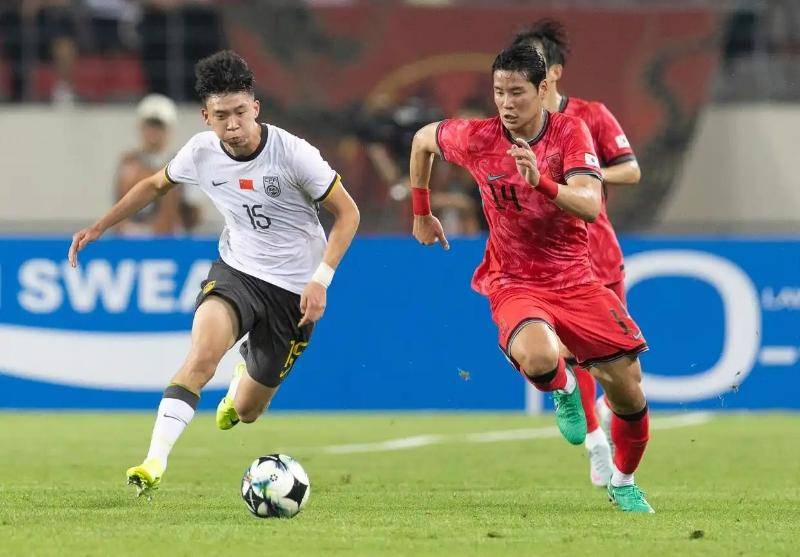 0:3负于韩国 “新国足”亮相即惨败