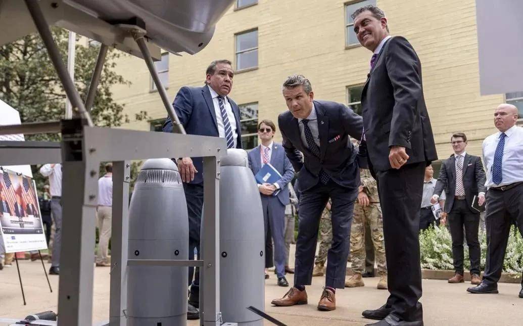 一架仅需4万美元!美国版“小摩托”巡飞弹亮相,中国能防住吗?