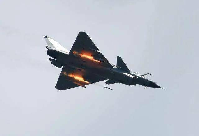 一架仅需4万美元!美国版“小摩托”巡飞弹亮相,中国能防住吗?