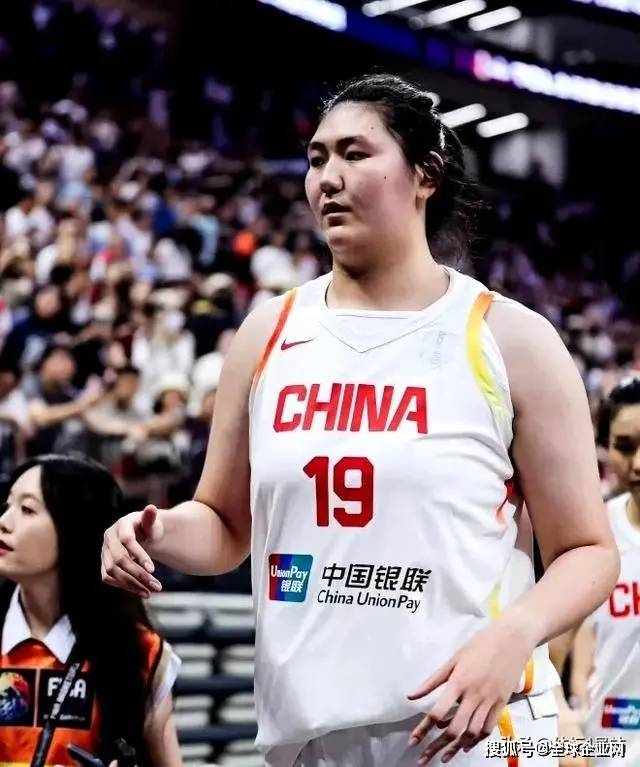 中国女篮亚洲杯奖金:张子宇、王思雨等2万-5万,宫鲁鸣20万