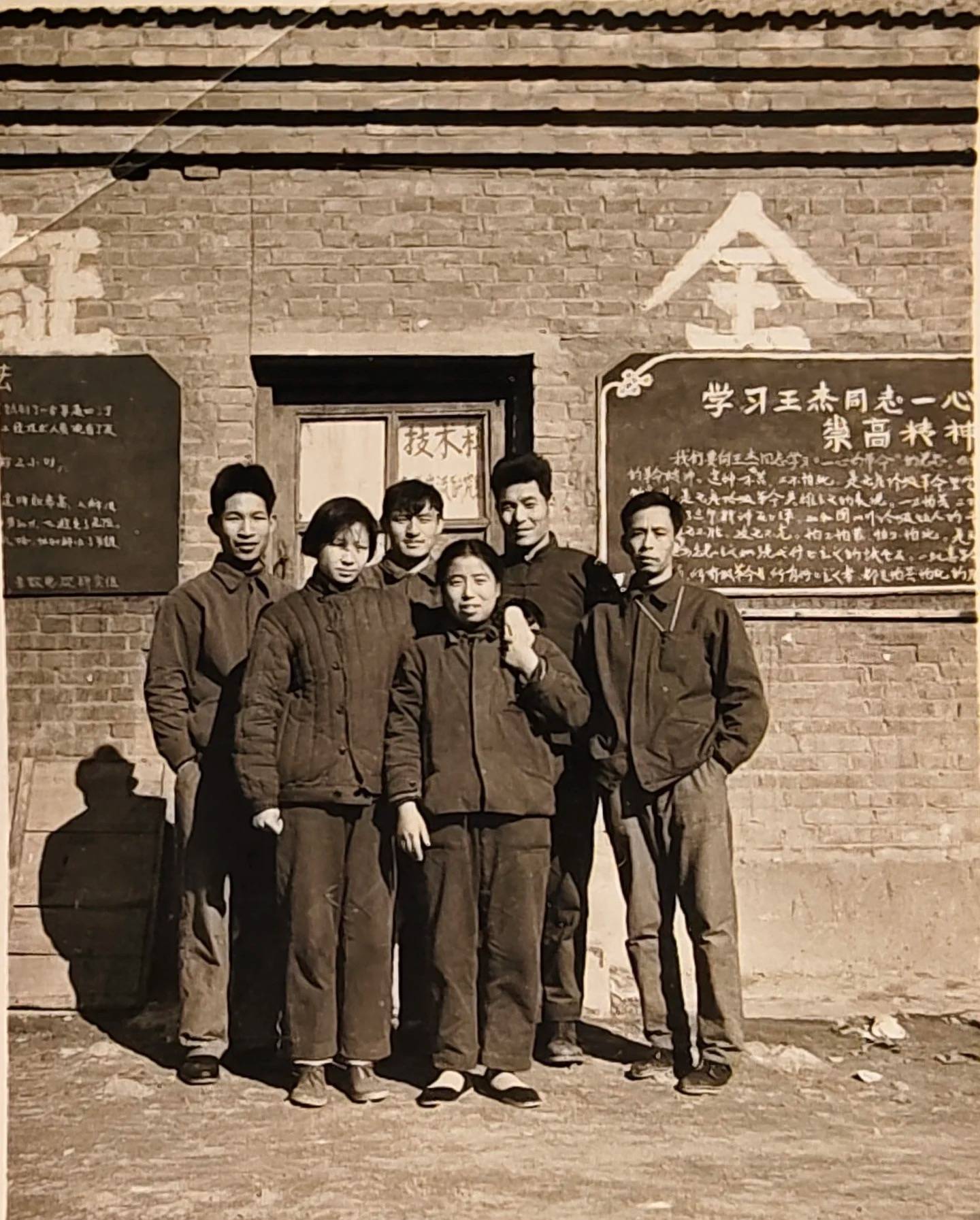 85岁教授家信走红 因孙子英语30分痛哭