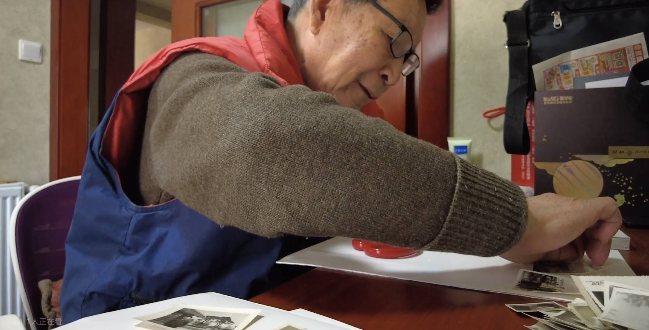 85岁教授家信走红 因孙子英语30分痛哭