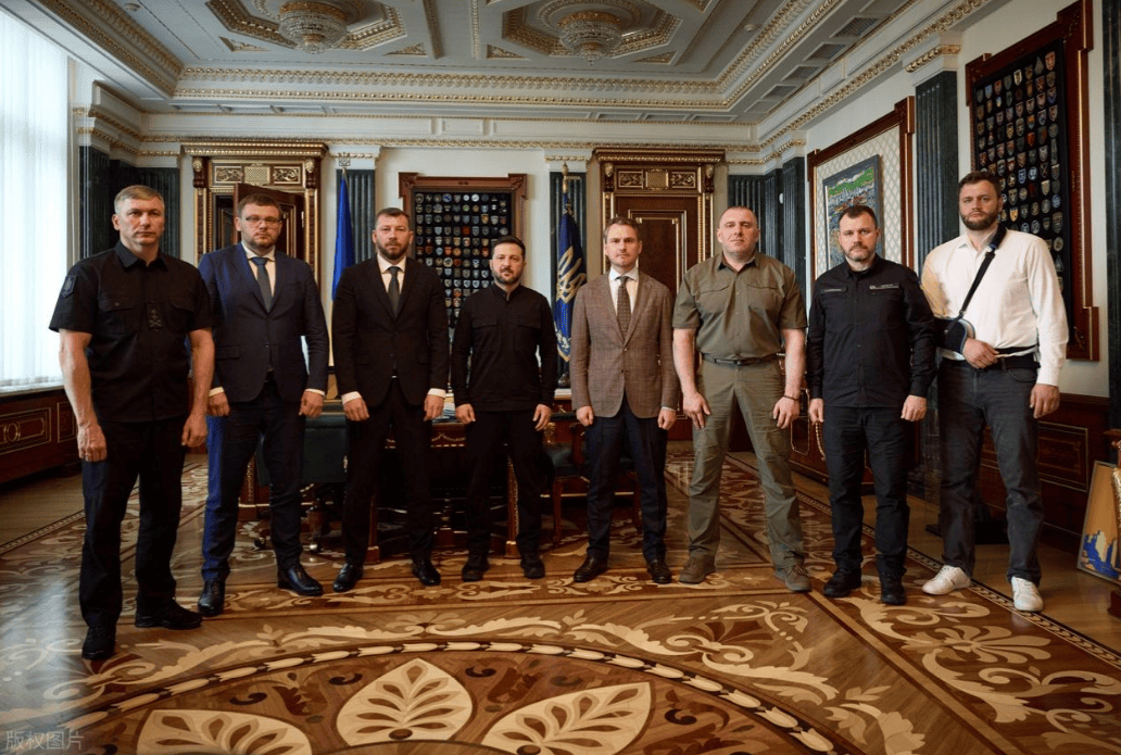 中方发火了,要求乌克兰纠正错误,不听耿爽的话,乌后悔都来不及