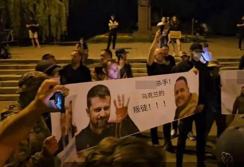 军队哗变开始了,俄乌同时暴露重大危机?泽连斯基最先捅了马蜂窝