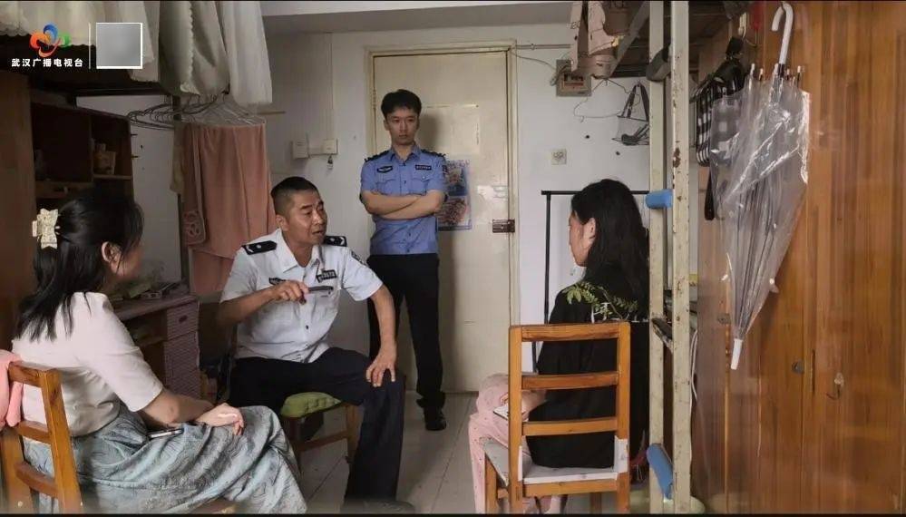 十分紧急!女研究生即将出境,武汉警方火速拦截