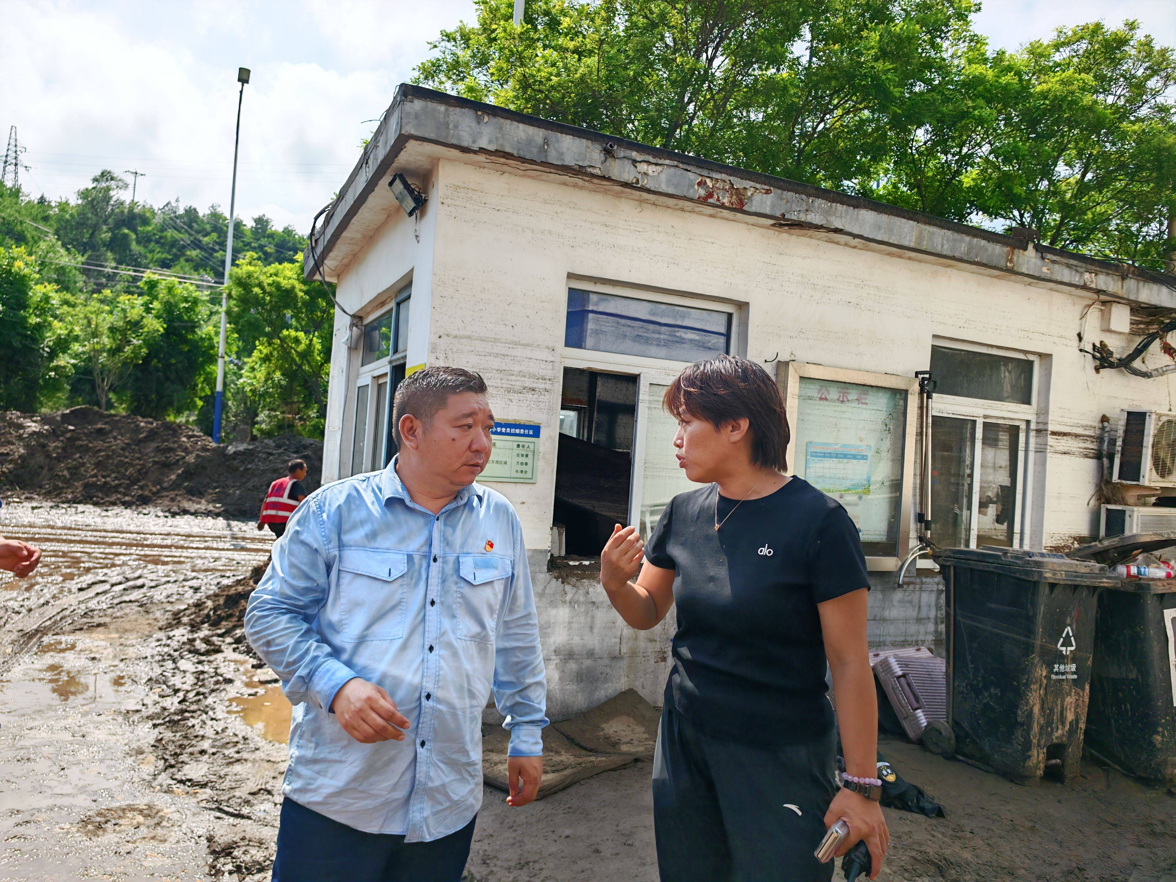 怀柔琉璃庙供电所所长：凌晨穿越“分水岭”，暴雨中徒步进山