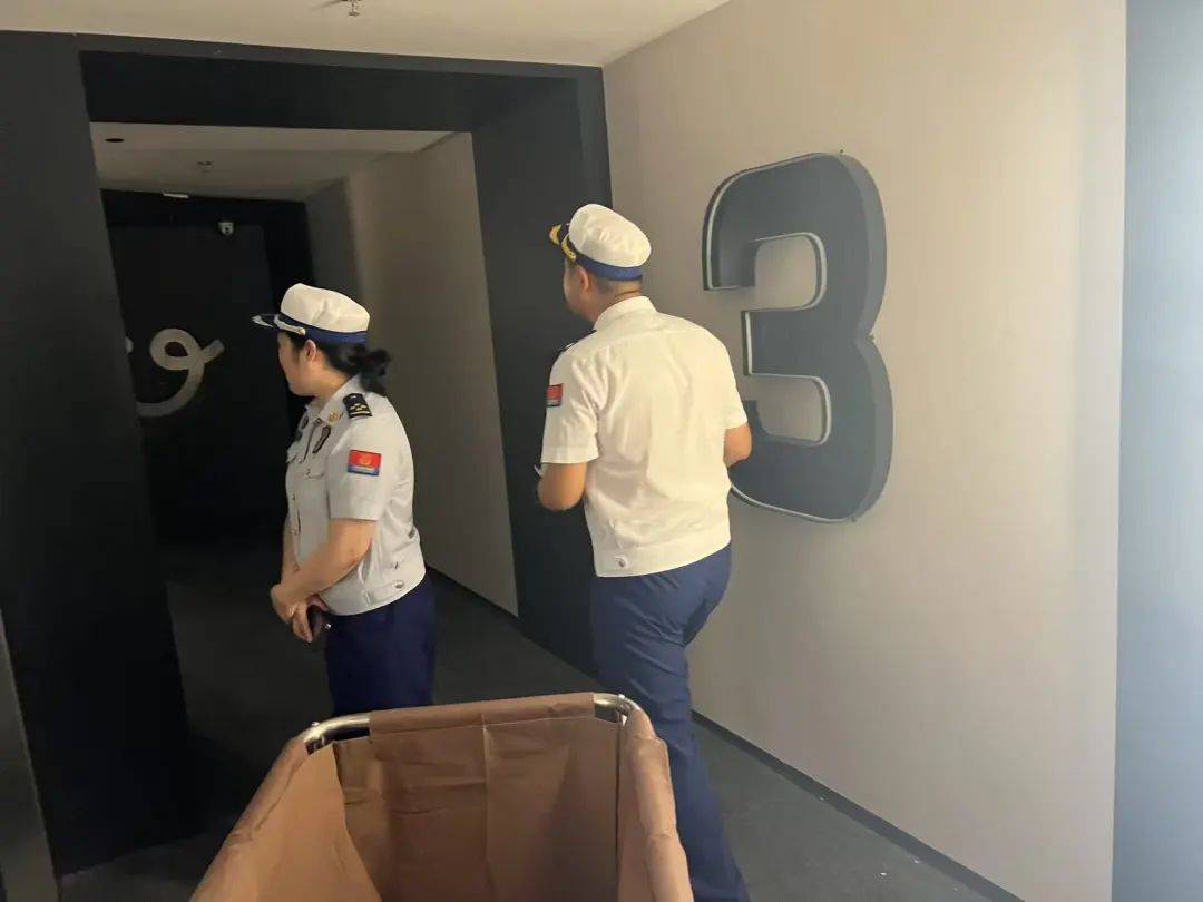 营口消防站前大队深入辖区酒店开展开业前消防安全指导检查