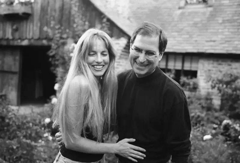 乔布斯27岁小女儿花半亿嫁马术奥运冠军,当模特合作LV,与谷爱凌是闺蜜