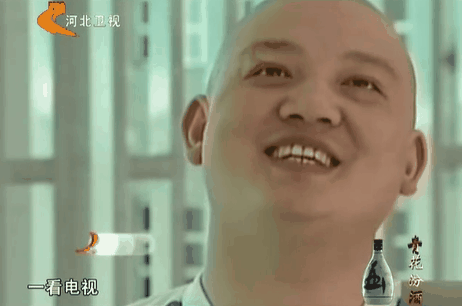 三等功法警制毒31吨,骑单车逃出警察包围,还去大学教课