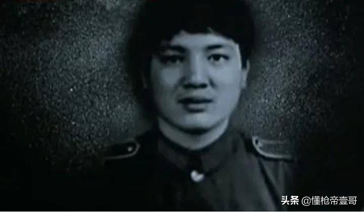 三等功法警制毒31吨,骑单车逃出警察包围,还去大学教课