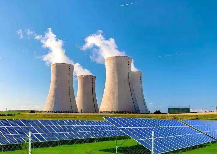 中方言出必行,直接切断了美国的三条赚钱渠道,特朗普不敢再狂了,只能反复强调1句话