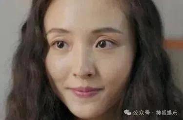 离婚三年又被拍到亲密逛超市，他俩这是纯带娃还是真复合了？