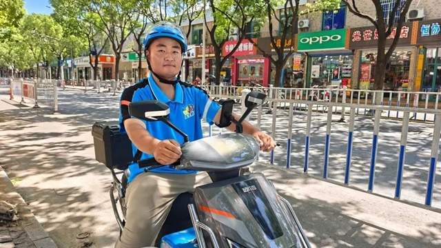 上海最新试点：不闯红灯，一周最多奖励1000元！有外卖小哥已经拿到现金了