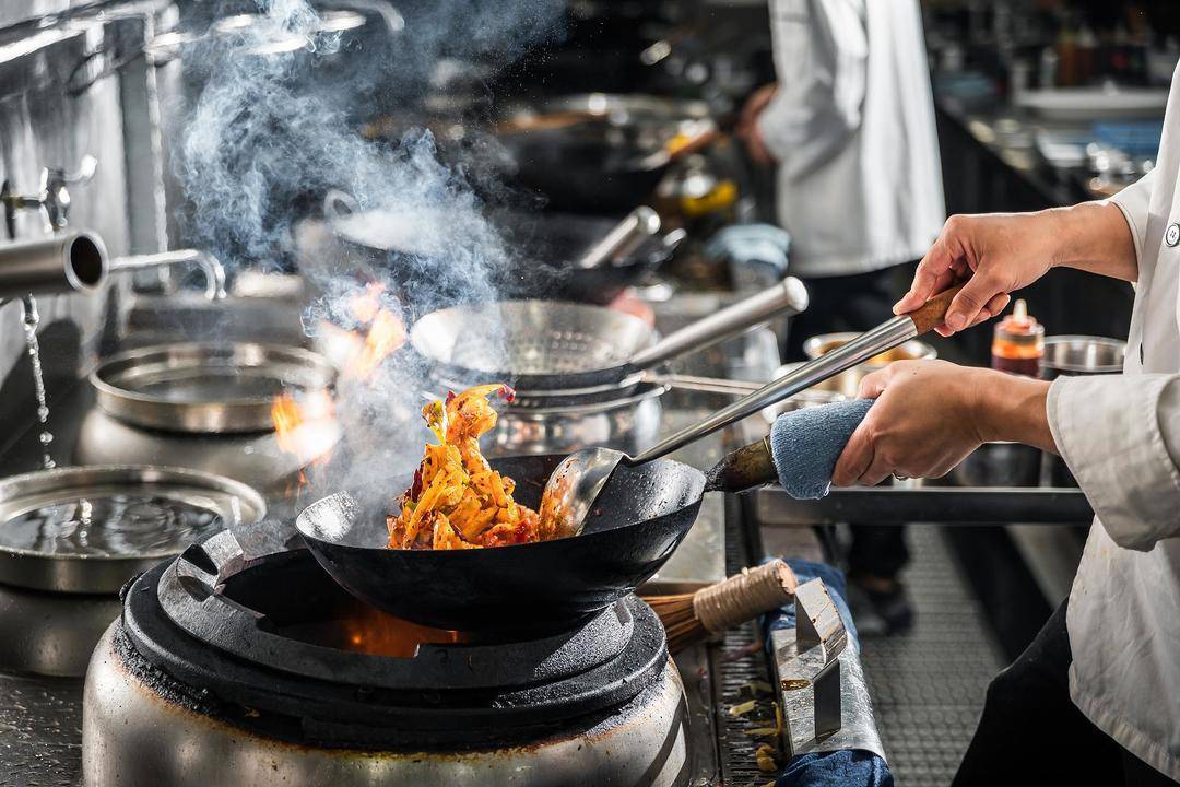 “外卖卫星店”与堂食店有什么不同 如何防止脏乱差?