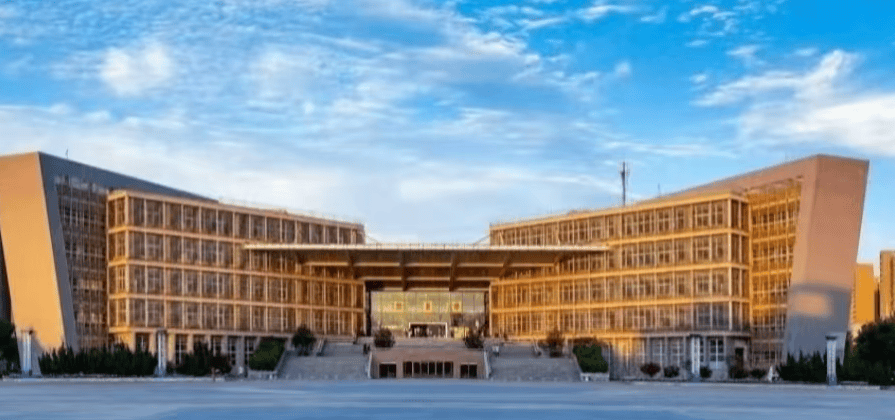 西北工业大学回应“学生证上印西安工业大学图书馆”:属实,错印的已全部收回,会替换地标建筑重新印发,错印原因还在调查中