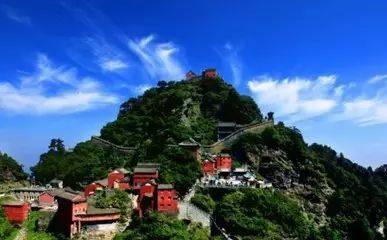 十堰交警发布国庆中秋假期出行攻略！