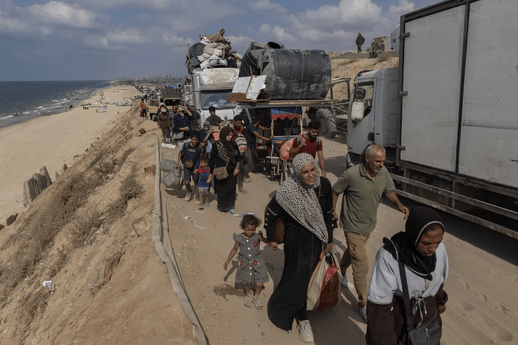 内塔尼亚胡联大演讲:挑衅世界,拉拢国内