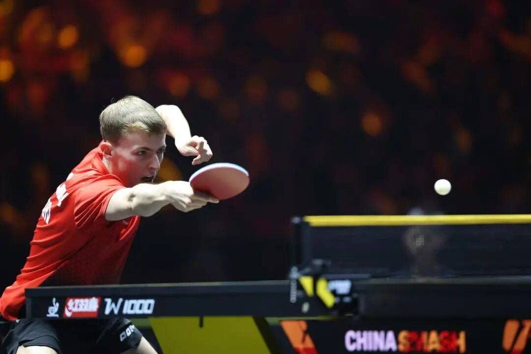 王艺迪完胜桥本,向鹏挺进8强 | WTT中国大满贯单打
