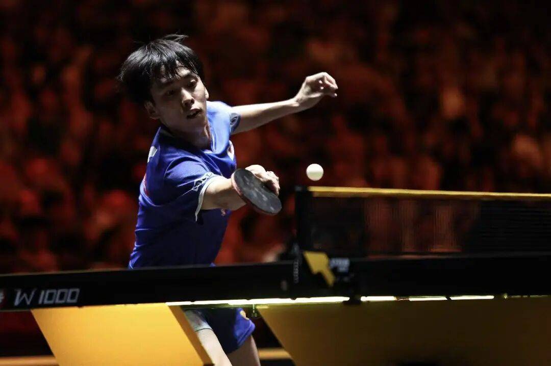 王艺迪完胜桥本,向鹏挺进8强 | WTT中国大满贯单打