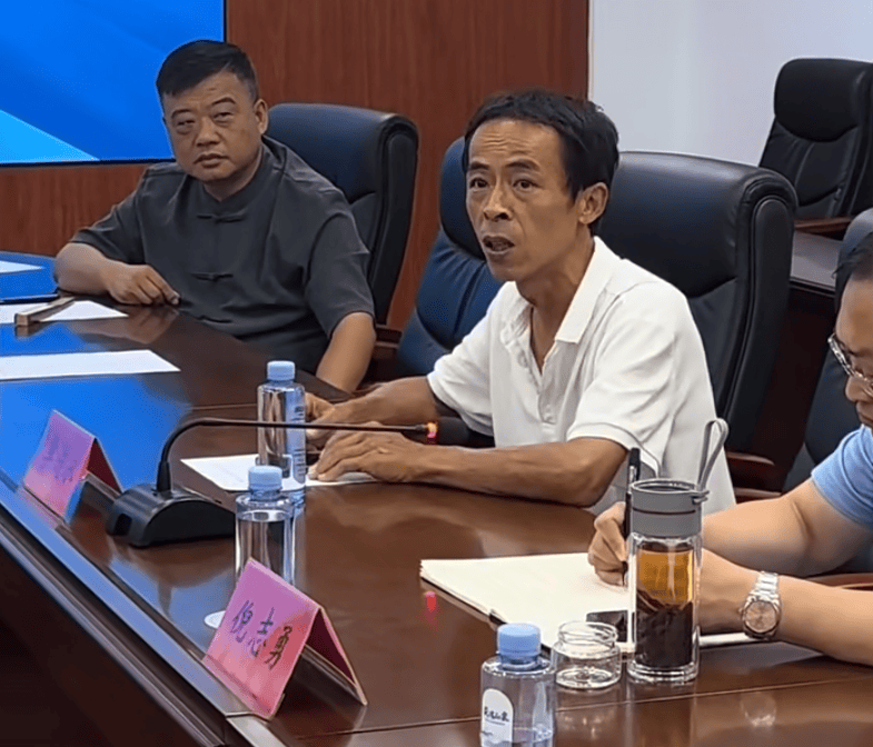 鸡排哥身后，景德镇着急了