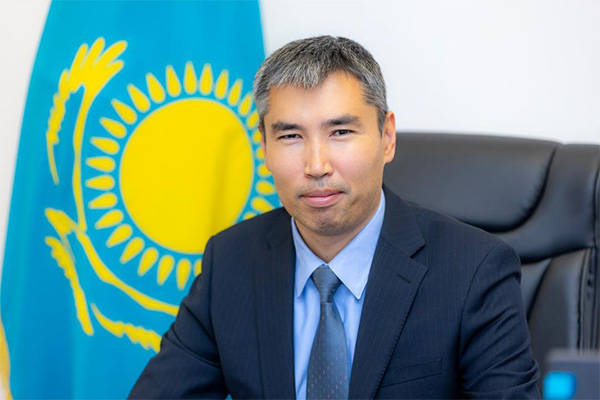 哈萨克斯坦官员：我们想成为连接中欧的走廊，但还有个瓶颈