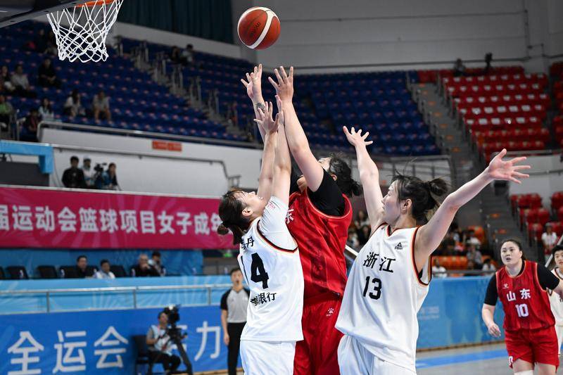 全运会女篮成年组开赛:北京击败新疆 四川98分大胜山西