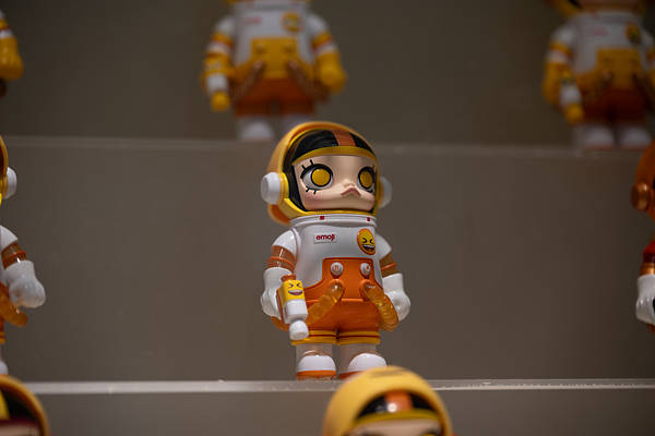 连员工都嫌贵 泡泡玛特这次真尴尬了