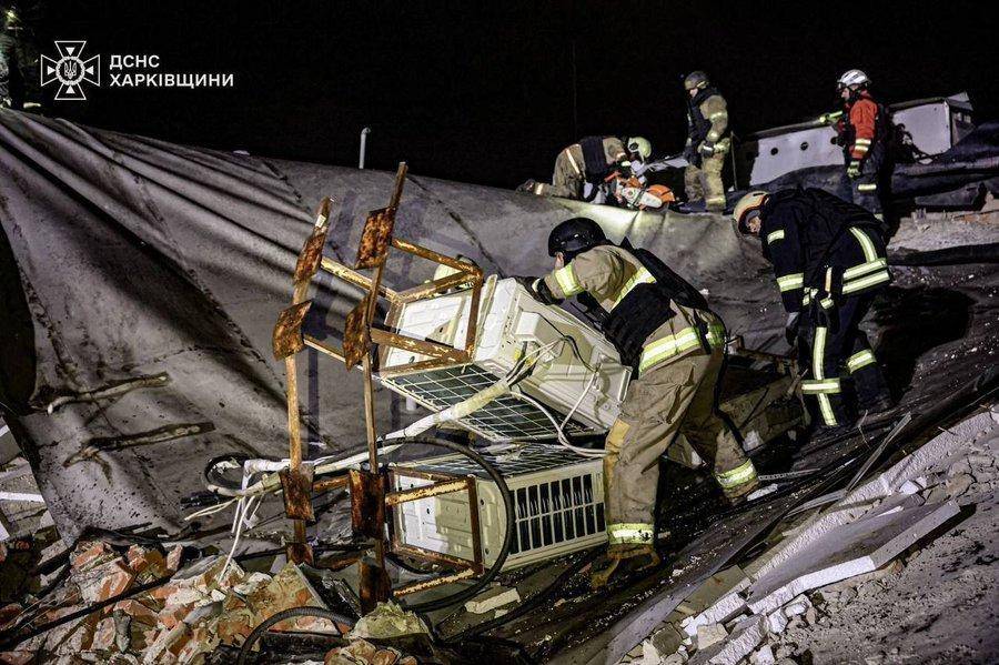 乌克兰全黑了!核打击前最后警告,俄军发射13枚“全球禁止”导弹