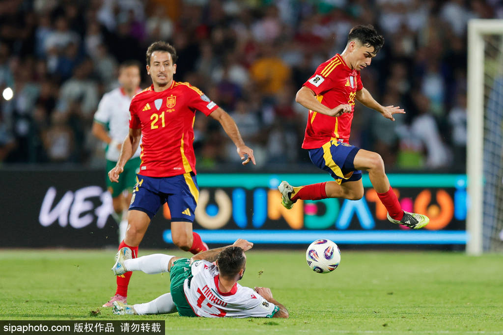 观战台:法国荷兰葡萄牙赢球进世界杯 英格兰力争七连胜