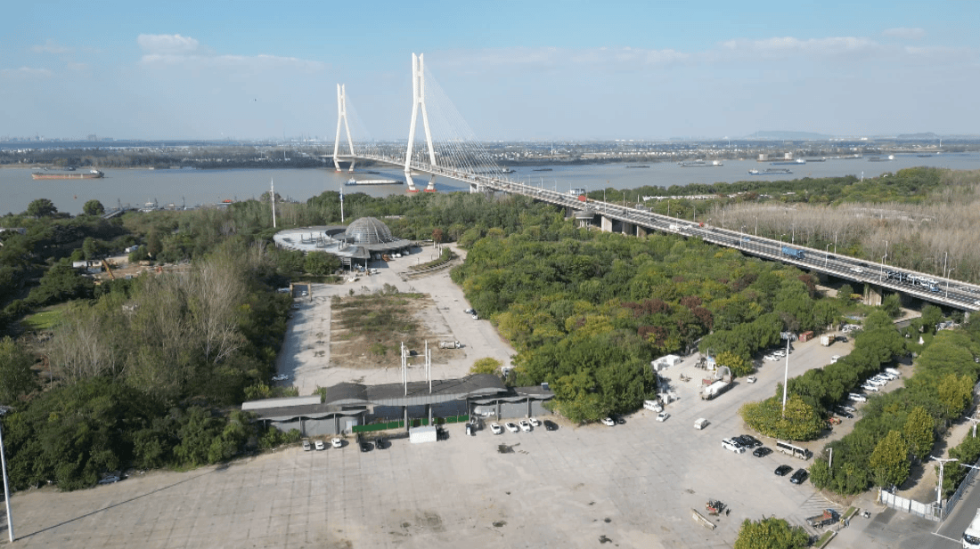 “公园”成“私园”背后:委托管护解除后,南京二桥公园仍被私人占有十年,“看管人”如何成为“占有人”