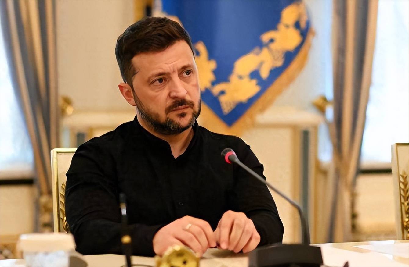 非要惹怒俄罗斯？百架战机开路！乌克兰迎来新靠山，克宫表态：不足为惧，底气到底从哪来？