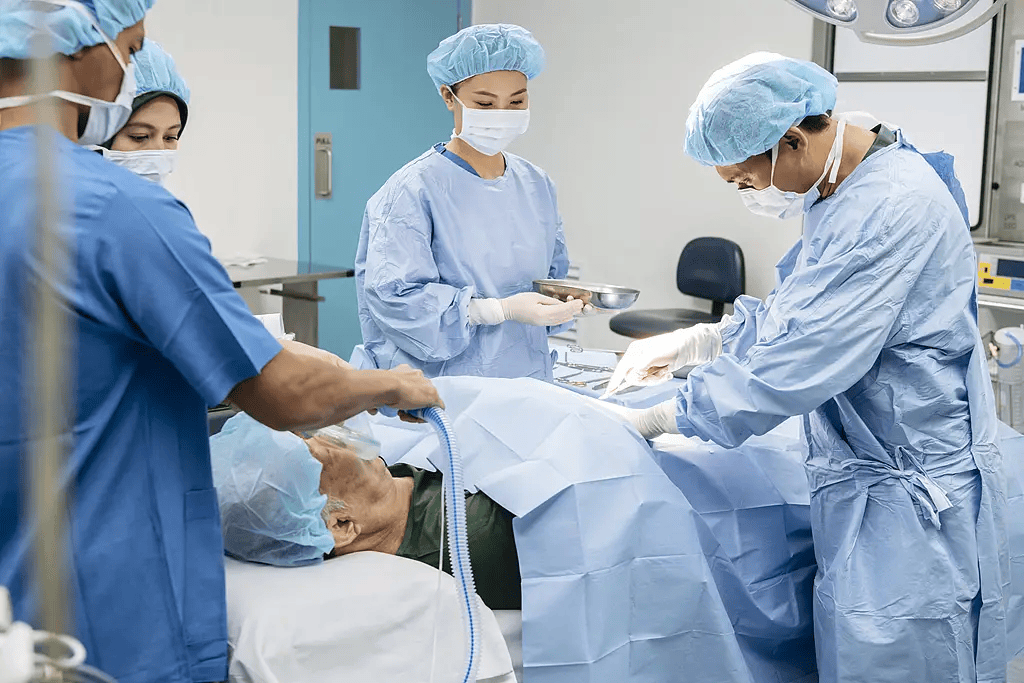 60万一台手术26项违规,罚到医院“肉疼”才行