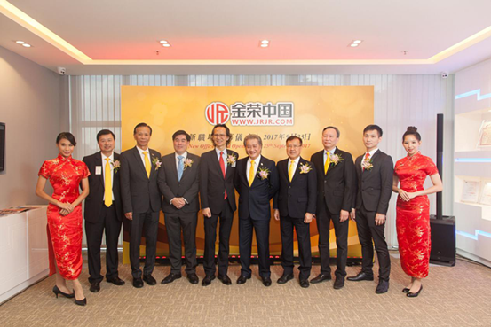 新华上海贵金属交易中心(新华上海贵金属交易中心官网)